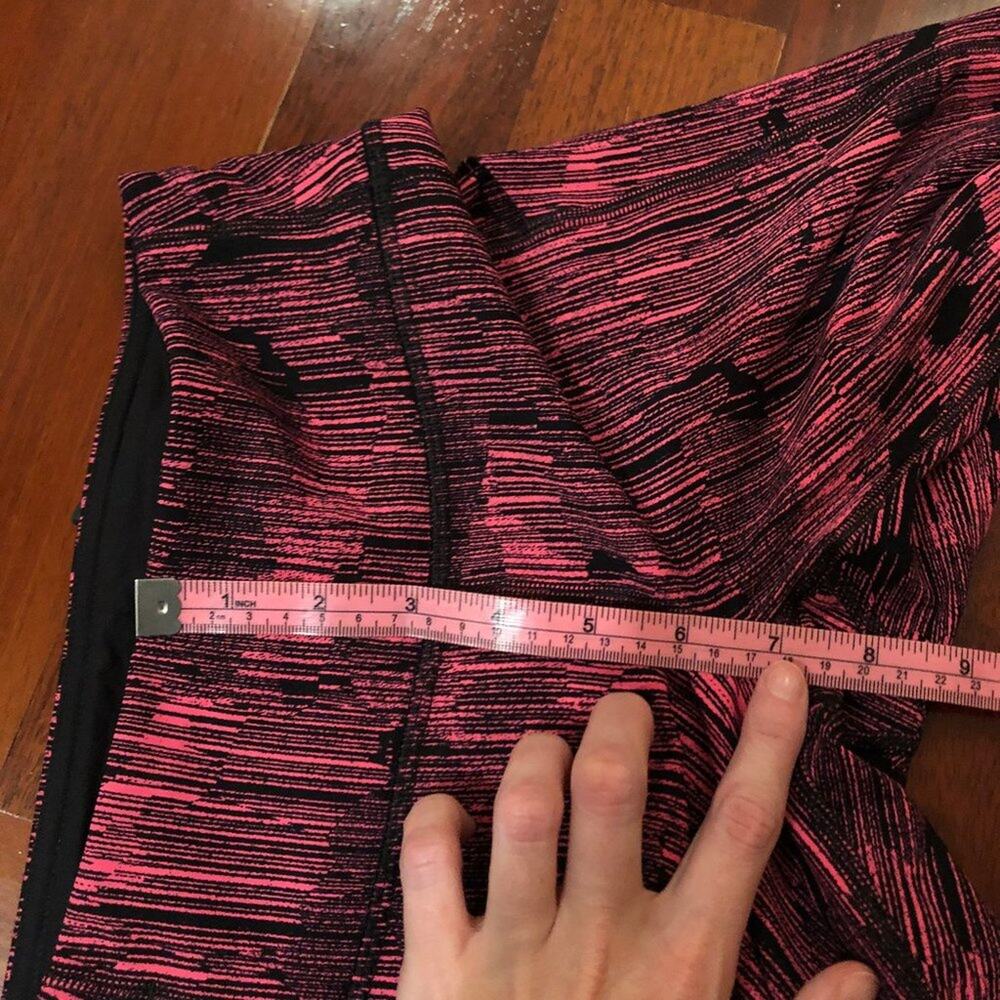 Lululemon Crop Leggings Black Pink Neon - Picture 10 of 11